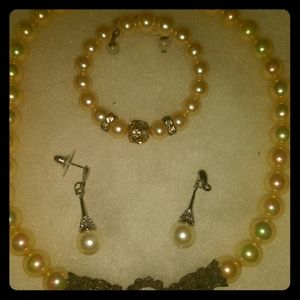 Pearls necklace with marquesitas
